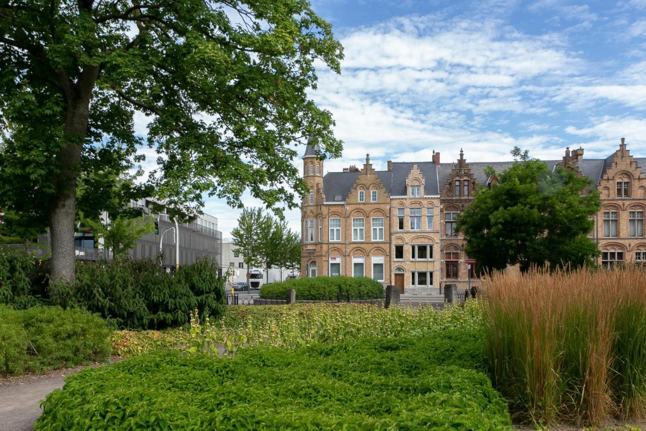 Fantastisch Herenhuis Ensemble Ieper Exteriér fotografie